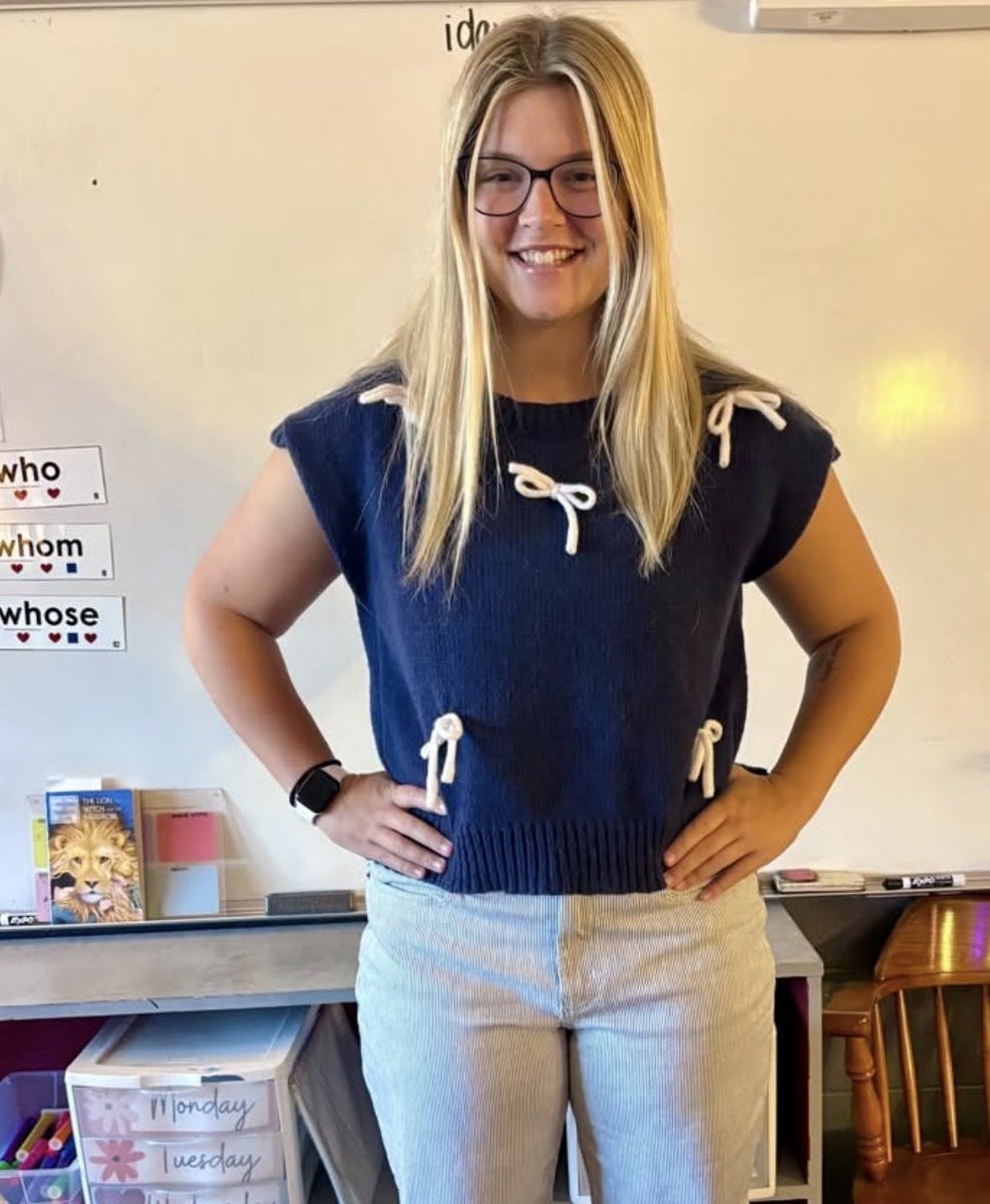 SandTEduc's tweet photo. Congratulations to Greycen Erisman! Greycen is graduating with a bachelors in education. She completed student teaching this semester in 2nd grade at Wyman in Rolla. Greycen will begin her teaching career this fall in a 1st grade class at Prairie View Elementary in Lee's Summit. https://t.co/tUVz50kubE