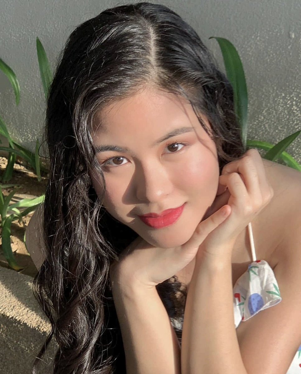 nakanams's tweet photo. There's something about you, @KissesDelavin . 
I haven't even seen you in person but somehow, I'm mesmerized by you. 
You are beautiful inside and out. 
At isa ka sa pinamalaking what if ko 😅 I'm still hoping that someday, I'll get to meet you. 🥰

#KissesDelavin https://t.co/t1teiHFk5n