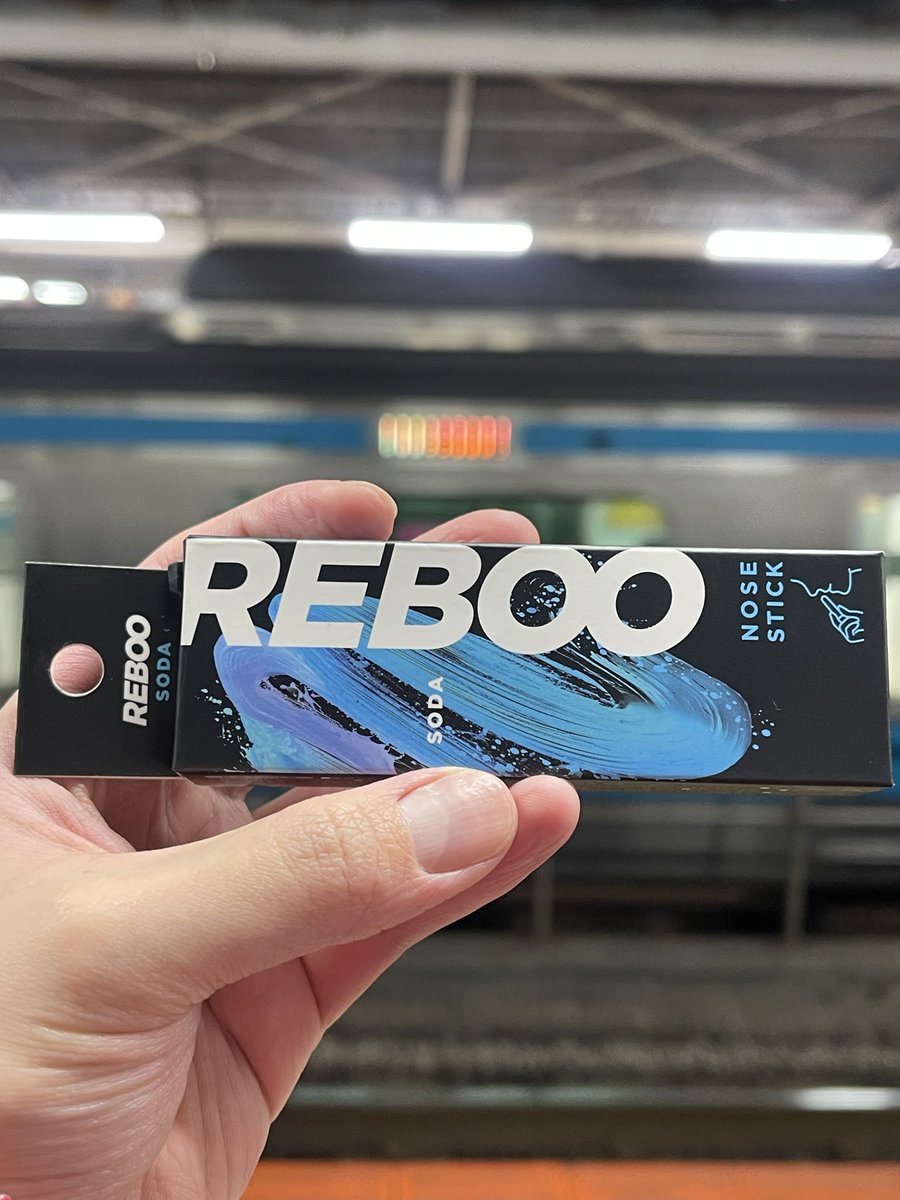 REBOOさんの鼻から吸うやついただきました
めっちゃいい匂い！って言ったらめちゃくちゃ嘘ぽいって言われたんだけどww
似てる匂いなんだっけと思ったらIQOSじゃなかったわ
プルームXのオプションだ！