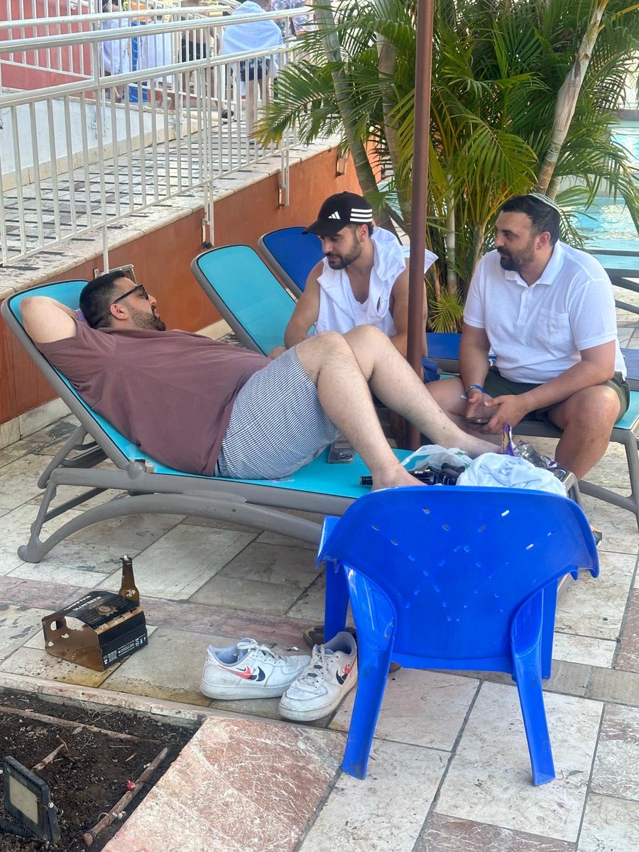 בר שם-אור Bar Shem-Ur tweet media