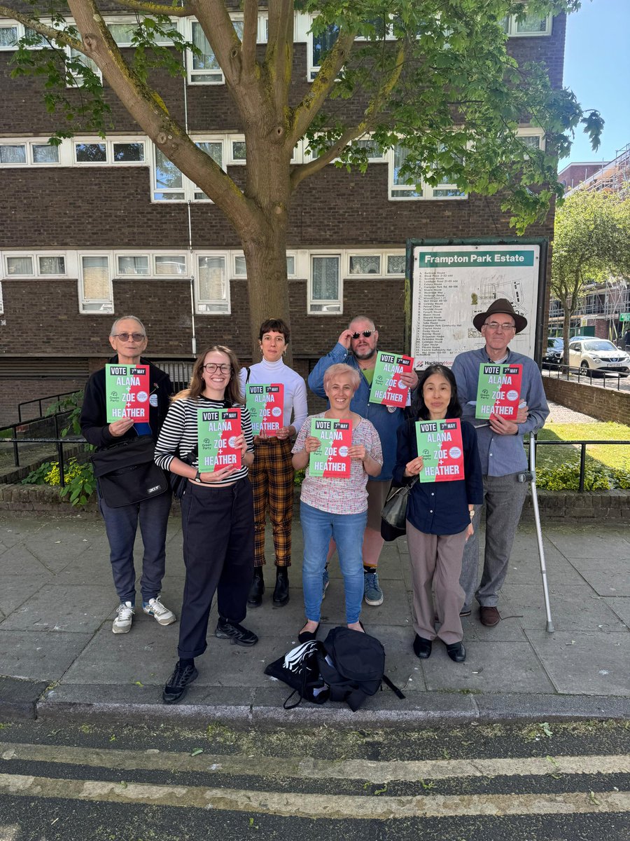 It was lovely talking to people today in the ☀️
Vote for the ❤️💚 alternative to Labour in Hackney on Thursday