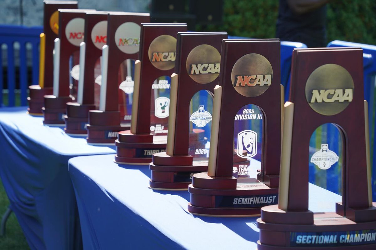 EmoryUniversity's tweet image. We're so proud of our Emory Athletics teams for finishing in the top eight nationally from spring 2025 through spring 2026!  On April 17th, the Celebration of Excellence spotlighted the strength of our Emory NCAA DIII teams. 

🔗links.emory.edu/1sT 

#Emory #EmoryUniversity
