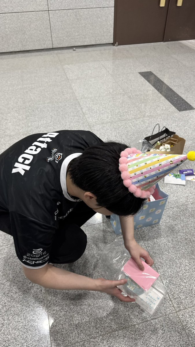 333AM3M's tweet image. 어택 님 생일 축하 드립니다 ㅎㅎ 스테이지 1이 진행되는 동안 좋은 경기 보여 주셔서 감사했어요 ♡ 다음 스테이지에서는 우승까지 달려 보아요 항상 응원하겠습니당
HBD ATTACK 🫂💕 #Attack