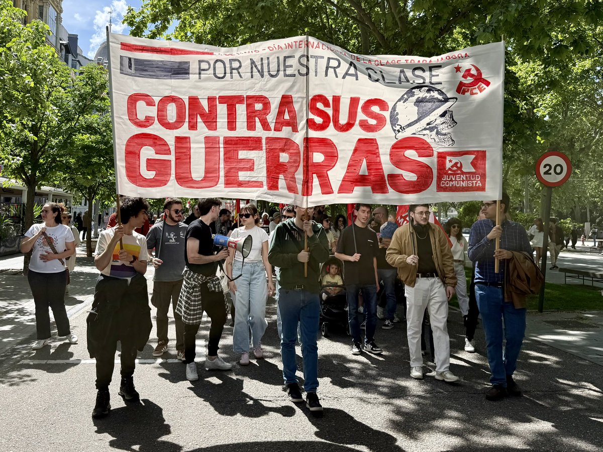 💪 ¡Viva el 1° de Mayo! Un año más, en el Día Internacional de la Clase Trabajadora, hemos salido a las calles de Castilla y León para gritar alto y claro: 

¡Viva la lucha de la clase obrera! ¡Por el socialismo, único camino hacia la paz y la justicia social! ✊

#1demayo