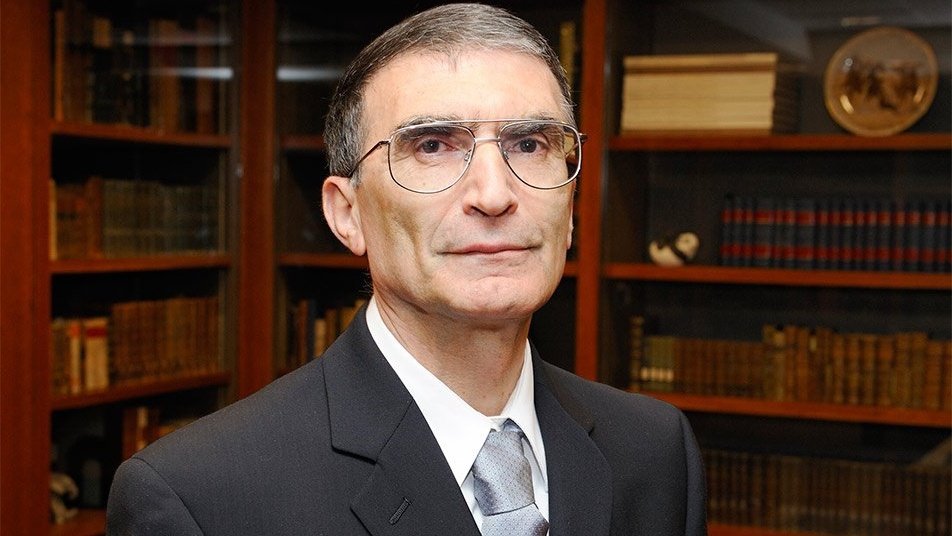 Nobel Ödüllü Prof. Dr. Aziz Sancar ;

“İslam Ülkelerinin Bilimden Uzak Kalmasının Sebebi Kur’an’dan Uzaklaşmasıdır..”