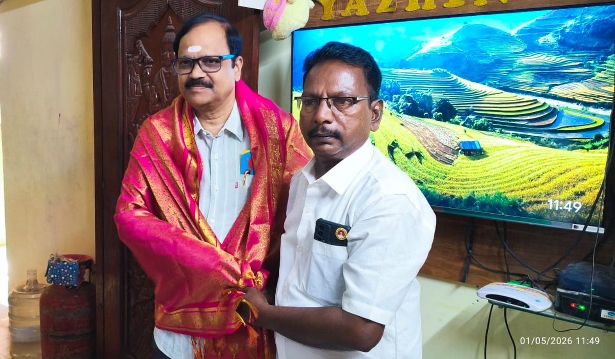 AiPmkoffi's tweet photo. நேற்று(30/04/2026),
ஐயா சி.என்.இராமமூர்த்தி அவர்களின்  இல்லத்தில் பத்து ஆண்டுகளுக்கு மேலாக பணிபுரிந்து(குடும்பத்தில் ஒருவராகவே மாறிப்போன) வரும் சகோதரி திருமதி சங்கரி அவர்களின் இல்லத் திருமண நிகழ்வில், பங்குபெற்று அவரின் மூத்த மகனும் மணமகனுமான
மோகித் https://t.co/gI8dlU8Bkr(cs) - திவ்யா B.E ஆகிய மணமக்கள் இருவரையும் வாழ்த்தி மகிழ்ந்தார்!..