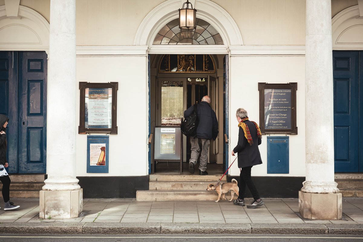 GrosvenorChapel's tweet image. Join us this Sunday at 11am for our Sung Eucharist, featuring music from the Grosvenor Chapel Choir, including:

Mozart - Missa Brevis in F K192 
John Ireland - Greater love hath no man 
John Ireland - Alla Marcia  

📸 Ben Tomlin

#mayfair #london #church #churchmusic #liturgy