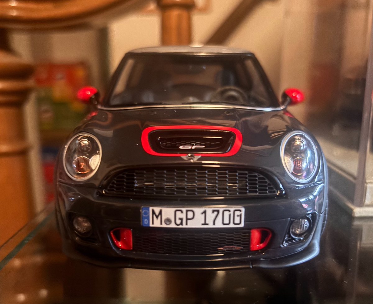 sorapi216's tweet photo. 新しい子が増えました👏
R56 JCW GP2 https://t.co/AuA0VvwQ88