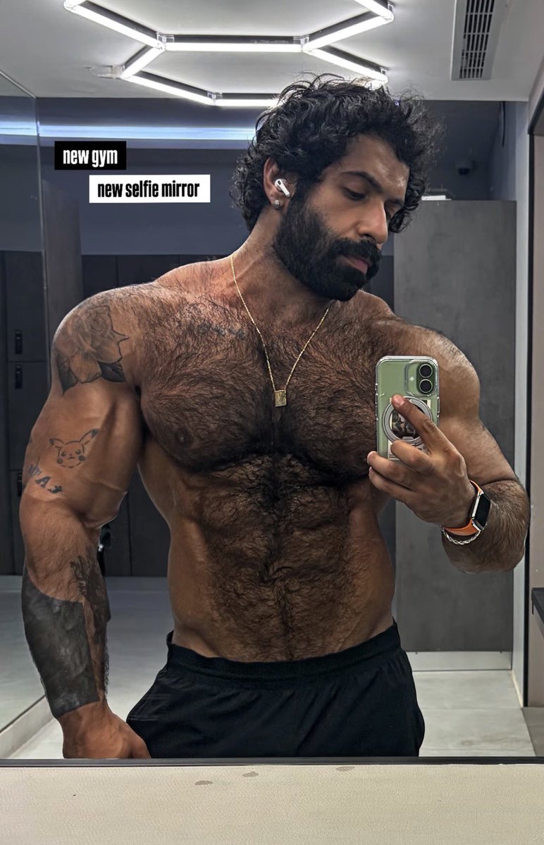 ArabMaleCeleb+ tweet media