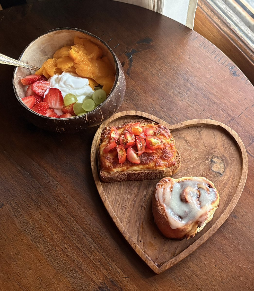 petitmeals's tweet photo. fav april meals https://t.co/3ZS7ivzWd3