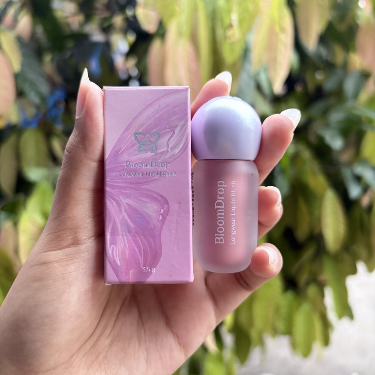 kiddiechoco's tweet photo. wts

★ preloved MOP liquid blush
- shade : mulberry
- dipakai 10 kali, ternyata kurang cocok sama undertone ku
- shopee 51,3k after vc https://t.co/4HIAwMge8i