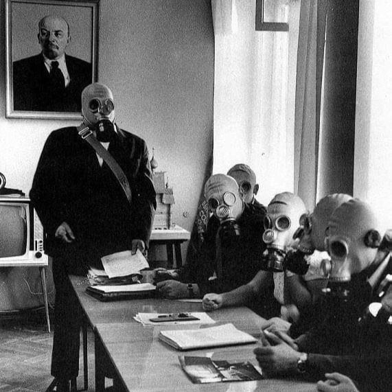 eastblocvisuals's tweet photo. Civil defence drill under Lenin's gaze, USSR, 1980s. https://t.co/DYrMkao0dY