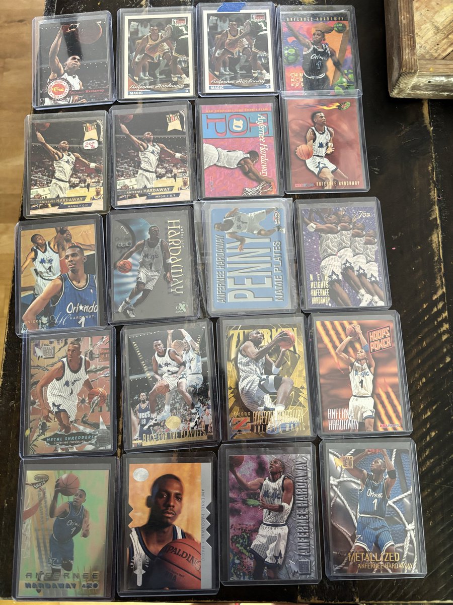 MrKdub's tweet image. He wasn’t MJ, but he got pretty dang close… 

Penny Hardaway is one of my FAVORITE players &amp;amp; it just so happened that majority of his cards were produced in the GREATEST era for Sports Cards Collecting!

Let’s see your FAVORITES from your childhood collecting 👀 #TheHobby