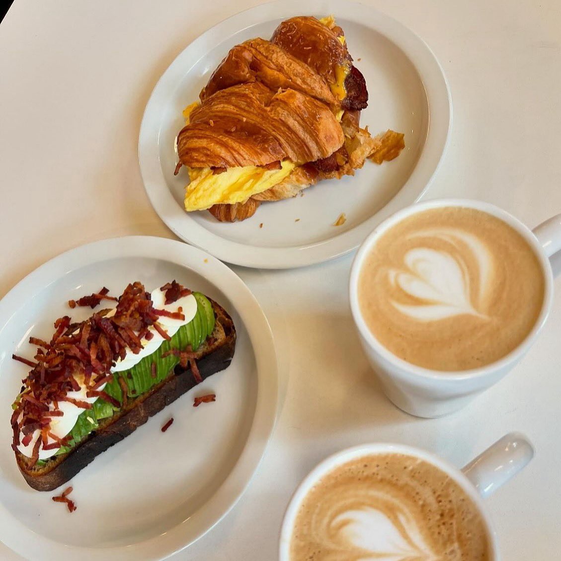 OriginalNFV's tweet photo. RP #TheModelBakery
·
Good morning from Model Bakery ☀️
#Napa #NapaValley #bakery #pastries #freshbread #localbakery #breakfast #coffee
📸 #spinachtiger https://t.co/6iWfBsryXb
