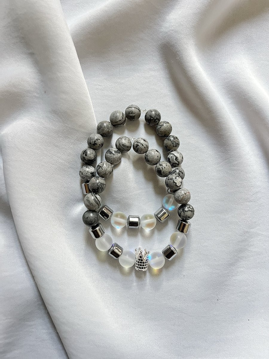 I made these stone bracelets!🙂‍↔️💗
🔖:17,000 naira
🔖:17,000 naira