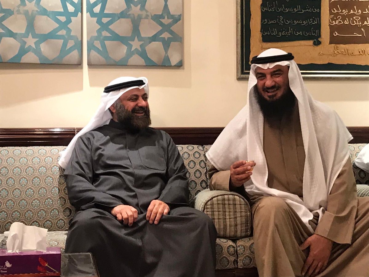 مساك الله بالخير ابومساعد عساك طيب والفرج قريب بعون الله 
ياخوك لك حق علينا سامحنا ودنا نزورك وحالت بيننا وبينك ظروف لاتخفاك 
نعم الاخ في الله الوفي سيد #وليد_مساعد_الطبطبائي بعون الله نزورك في ديوانك معزز مكرم ونزور اخونا #حمد_العليان وباقي الشباب كل باسمه ماغبتم عن البال