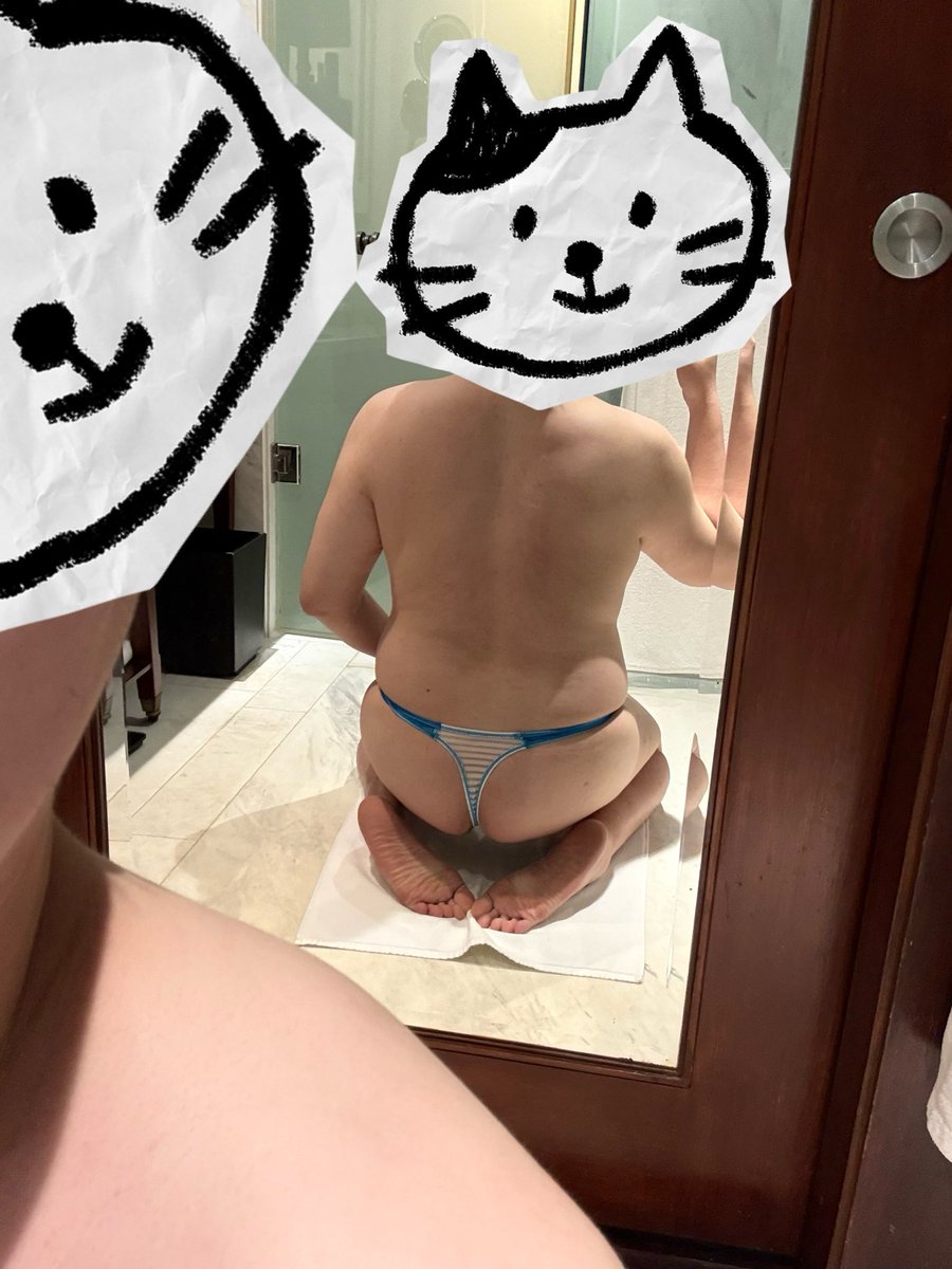 FDLG01's tweet photo. 我的逼逼好黑啊😧真的是个大骚逼🥰想被轮奸射脸🥰#熊猴 #成都野裸 https://t.co/YUhTGTt6Wo