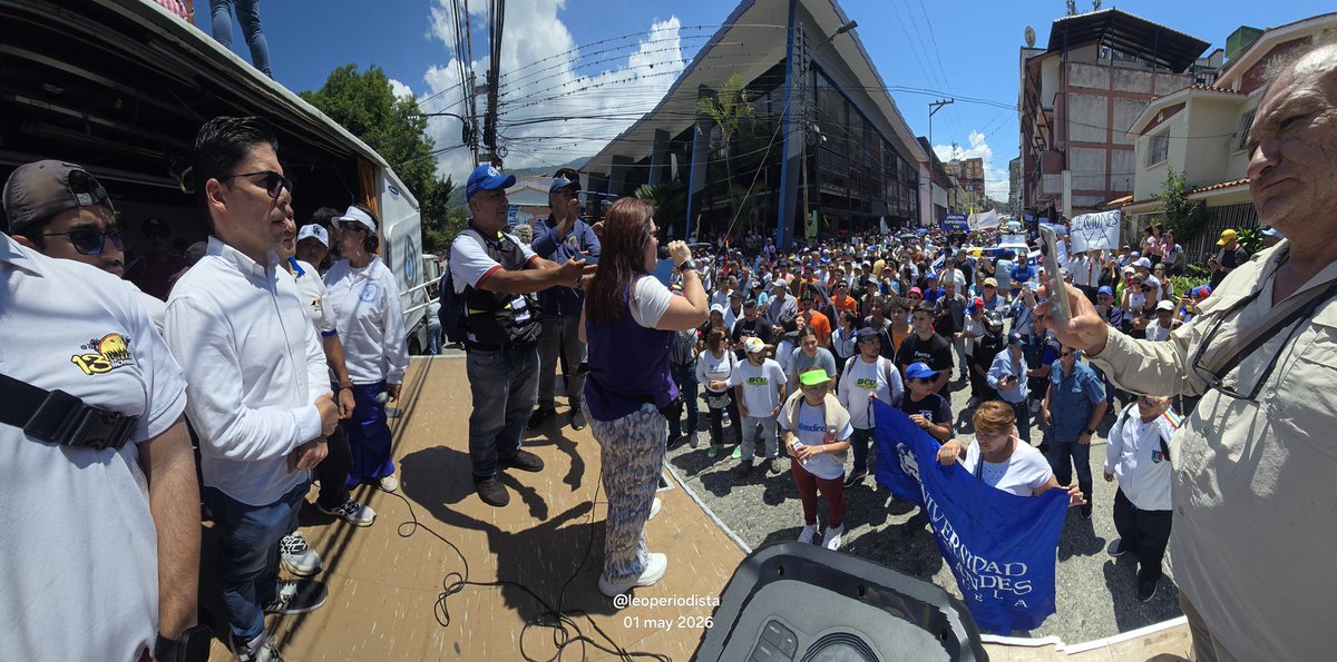 #01may..La calle es la respuesta pacifica respuesta para solicitar salarios dignos y no más engaño.