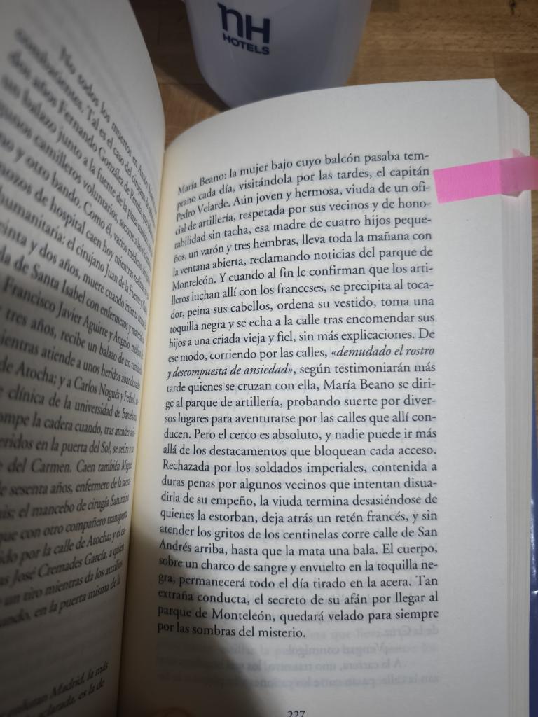 Conviene siempre recordar, en este 2 de mayo, a uno de nuestros mejores clásicos de la novela histórica: "Un día de cólera" de <a href="/perezreverte/">Arturo Pérez-Reverte</a>.
Rigor, documentación impecable y personajes que dejan huella. La historia de María Beano siempre me conmovió. 📚
Un abrazo, Arturo.