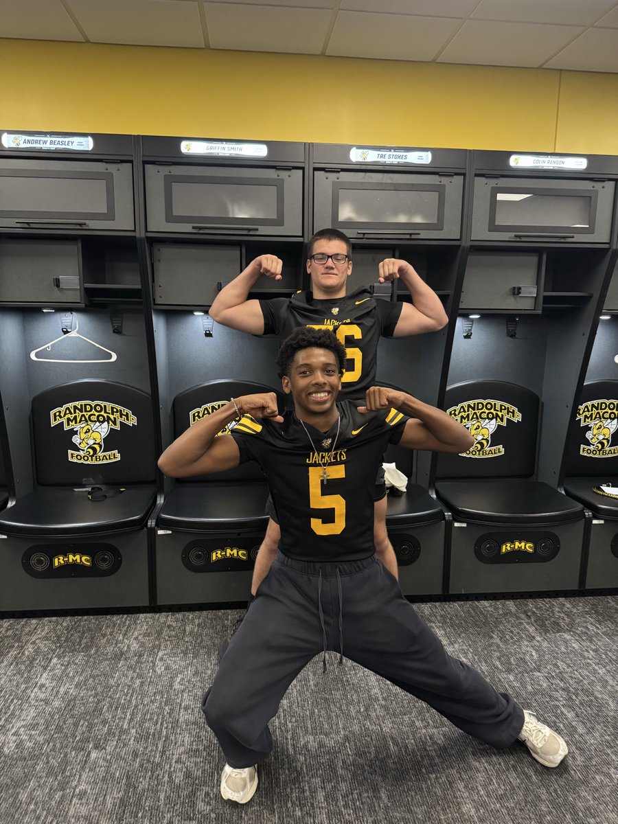 Andrew_Beasley_'s tweet photo. I had a great time at Randolph-Macon today for Junior Day! Look forward to being back for the June camp! @CoachMcGeeRMC @RMCfootball @CosbyTitansFB @Coach_Wild https://t.co/QTNsMjovSi