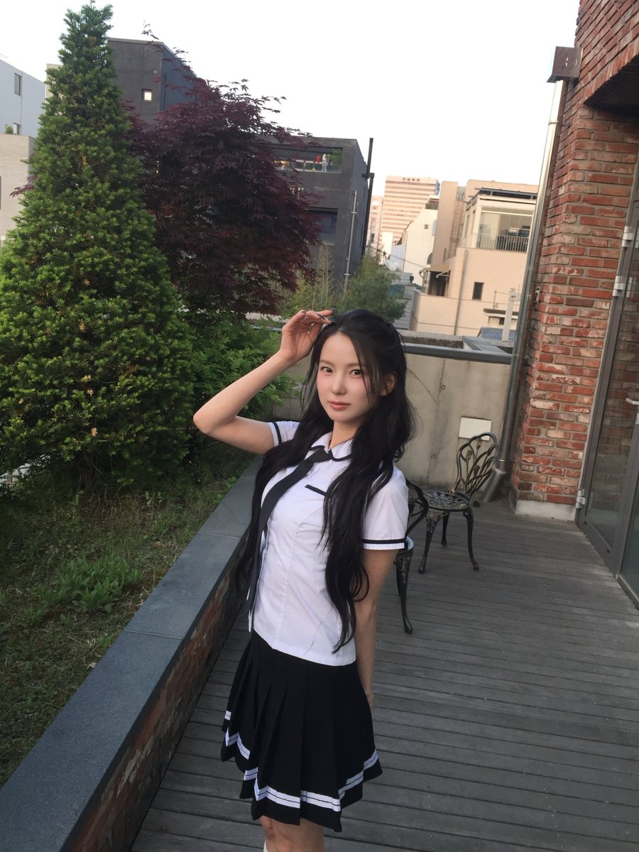 Yujinators🐰 tweet media