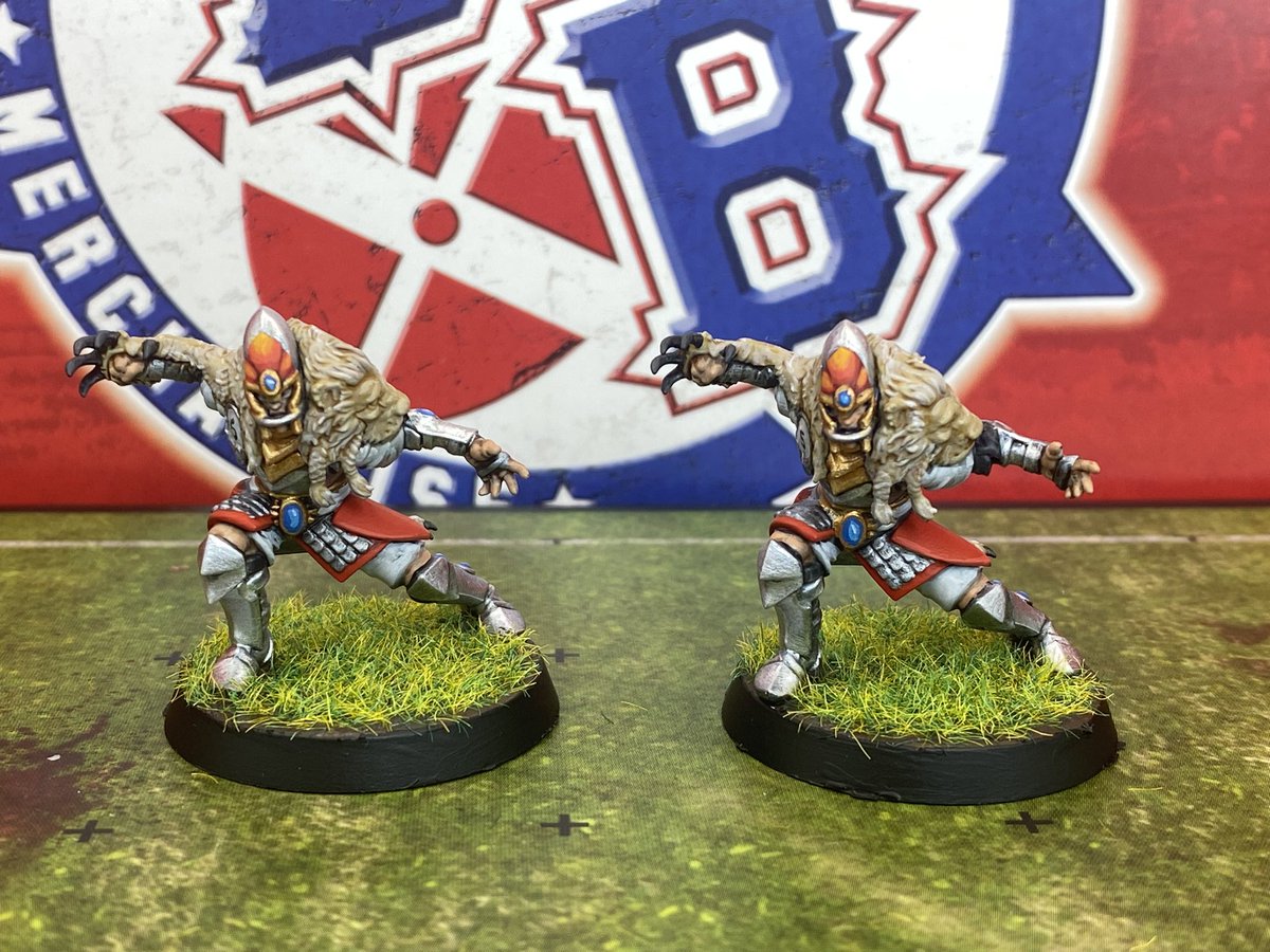 CharlieBanks88's tweet image. Day 265 of #hobbystreak The Lion Warriors are done and with them - the team 🙂 These were a genuine delight to paint - they’ve really nailed the High Elf look and feel! I’ll do a palette cleansing Star Player or two and then crack on with own I think! #bloodbowl #warhammer