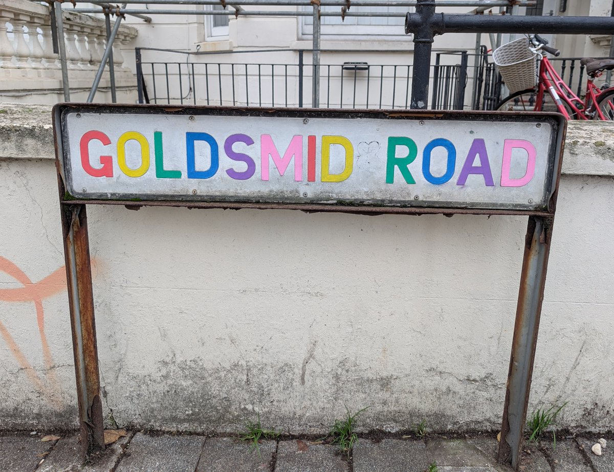 RegencySocBH's tweet photo. Now back to regulation black and white: were the Council spoil-sports in doing away with a little bit of colour, or protecting all road users in the Seven Dials area? Harmless graffiti or vandalism? https://t.co/yVeVNQcYER