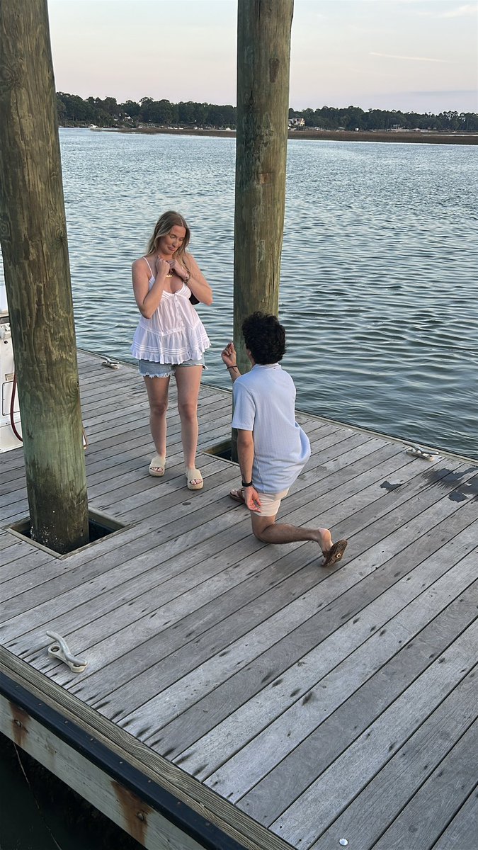 lonoroadhouse's tweet photo. Planned one of my besties engagement a couple weeks ago 🧑🏻‍🩰🧑🏻‍🩰🧑🏻‍🩰 https://t.co/NBMv2BxIPD