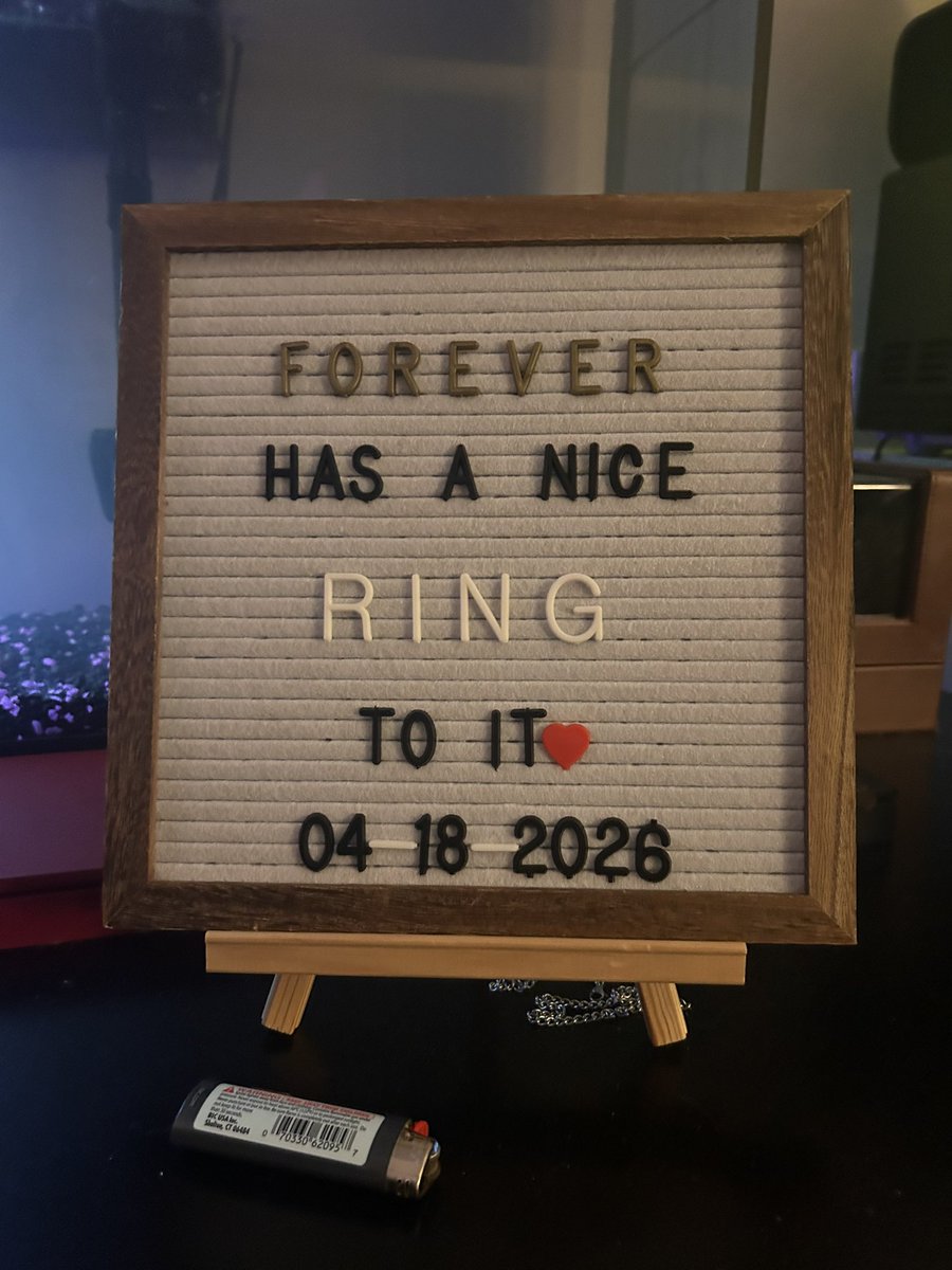 lonoroadhouse's tweet photo. Planned one of my besties engagement a couple weeks ago 🧑🏻‍🩰🧑🏻‍🩰🧑🏻‍🩰 https://t.co/NBMv2BxIPD