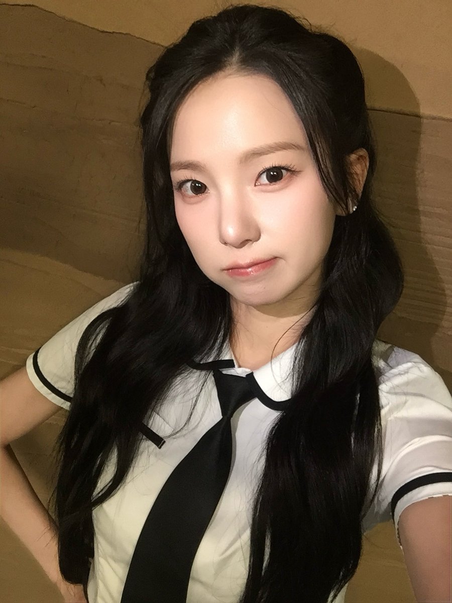 Yujinators🐰 tweet media