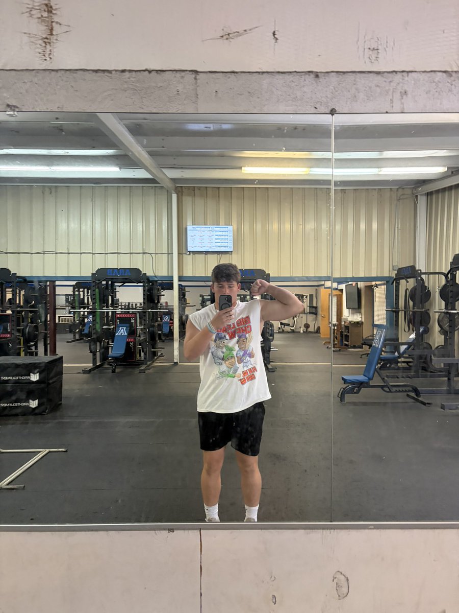 Wesley Holland tweet media