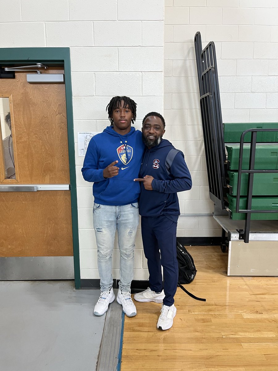 DwalkRB's tweet photo. Thank you @SCState_Fb for stopping by Aiken High today to talk and evaluate me today. Truly blessed. @CoachAlston5 @coachberry77 @SCStateAthletic @Recruit_Aiken @CoachJByrd_ https://t.co/34My6x4YSD