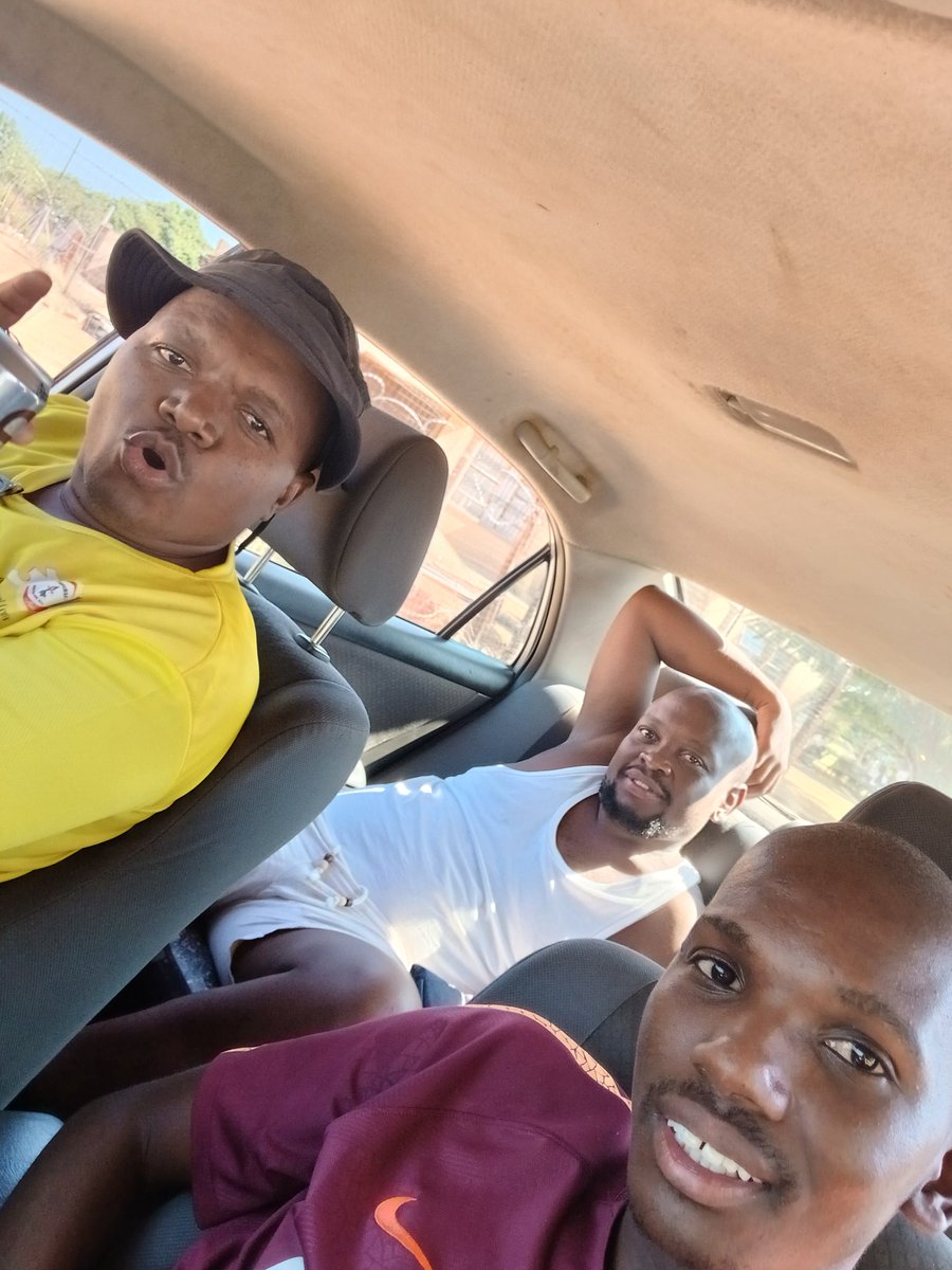 Lenyora_SA's tweet photo. Ga amoge mongwe nonyane https://t.co/mRZT6D93o6