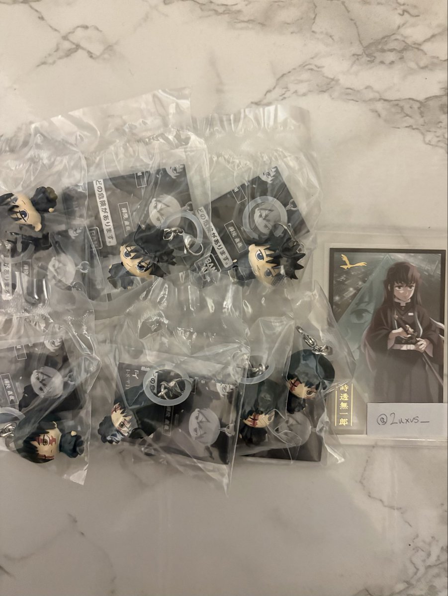 2uxvs_'s tweet photo. 【交換】 呪術廻戦 死滅回遊 めじるしアクセサリー

譲 伏黒恵×3 禪院真希×4 

求 虎杖悠仁

郵送交換のみ📮
お気軽にお声掛けください💭 https://t.co/G0xiotR0W6