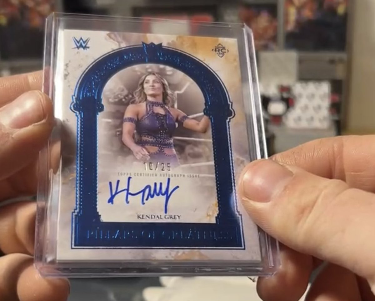 the_Amazing_OG's tweet photo. The set is absolutely beautiful look at these hits! Chicken1of1 on whatnot
#toppsroyalty #wweroyalty
@CardPurchaser @wrestlingcards https://t.co/2WhPVGroJ7