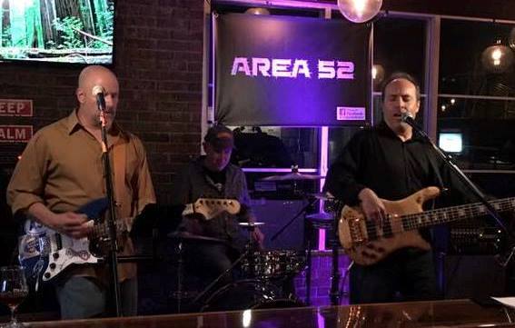 GrottoPizzaPA's tweet image. Live entertainment tonight at Grotto Pizza! 🎶

Harveys Lake: Area 52 @ 7pm  
Wilkes-Barre: Joan DeGaramo @ 6pm  
Edwardsville: Triple Fret @ 8pm

#LiveMusic #GrottoPizzaPA #NEPA #PizzaNight #SupportLocal #MusicEvents