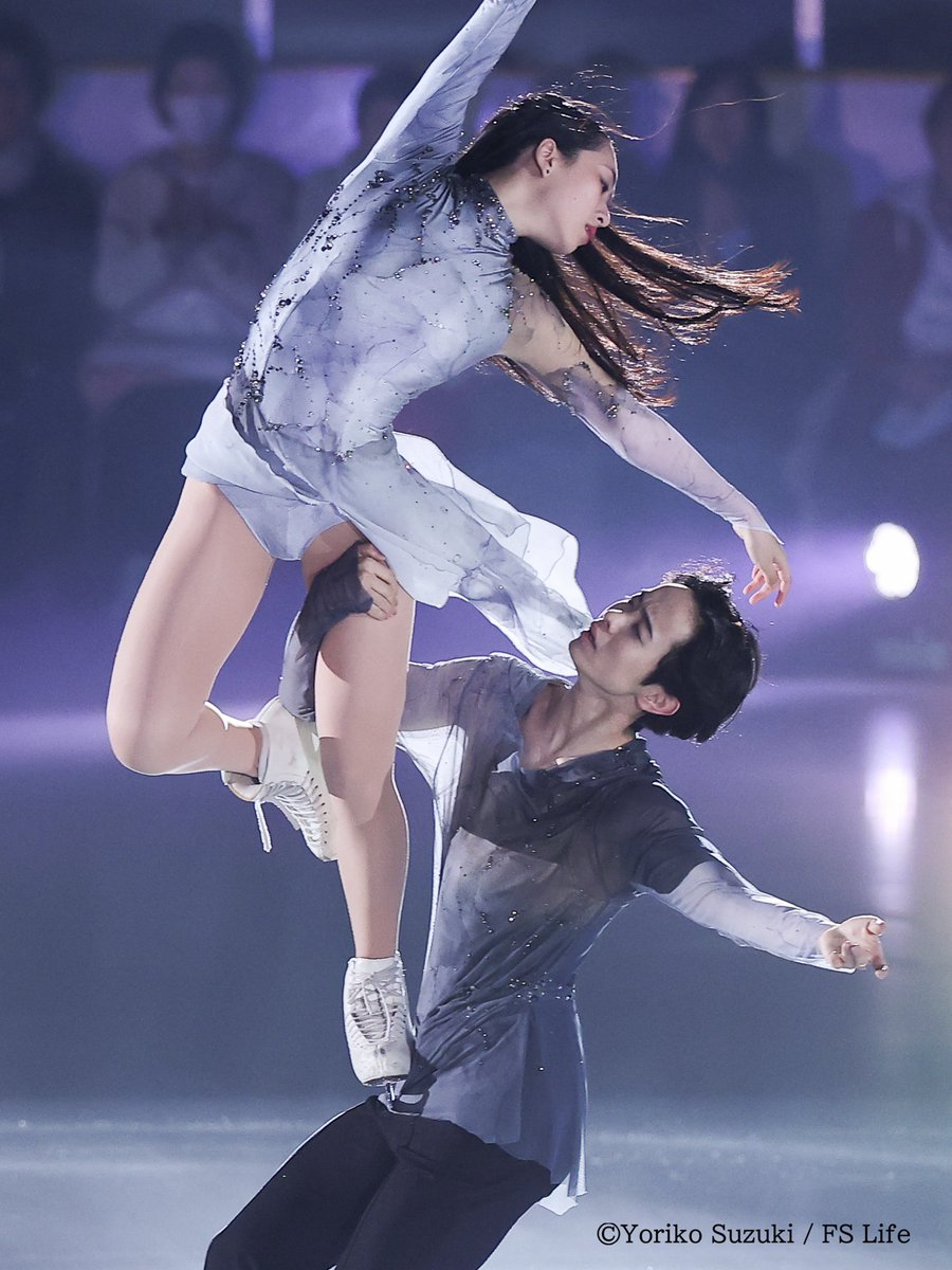 fskating_Life's tweet photo. 「Bloom On Ice 2026」が5月1日、尼崎スポーツの森アイスリンクで開幕。ミラノ・コルティナ五輪のペア金メダリスト三浦璃来・木原龍一組がプロ転向後、初の演技を披露。また２人がプロデュースする、ペアとアイスダンスが中心の新たなアイスショー「DESTINY」を今夏開催することも発表されました。 https://t.co/9ybZ2xPwxF