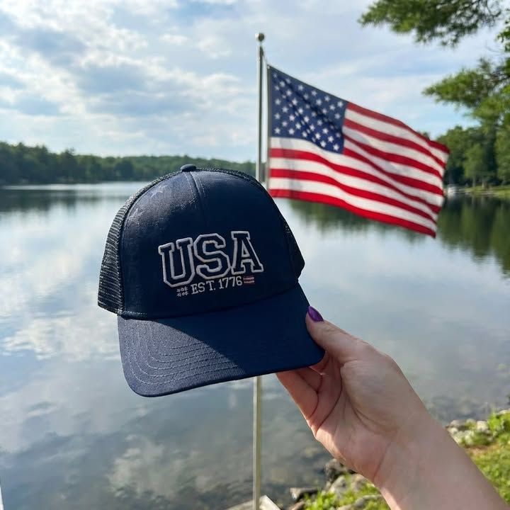 CEpromoproducts's tweet image. Our team is your partner in promotional success, from concept to completion. Let’s make magic happen! amp.fyi/-/zlBjkt0f #sunscreen #polos #hats #bottles Let's talk promo! sales@cepromo.net