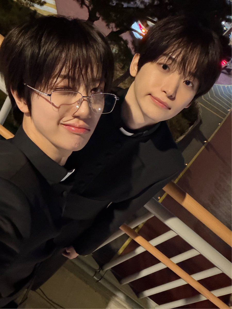 파랑 tweet media