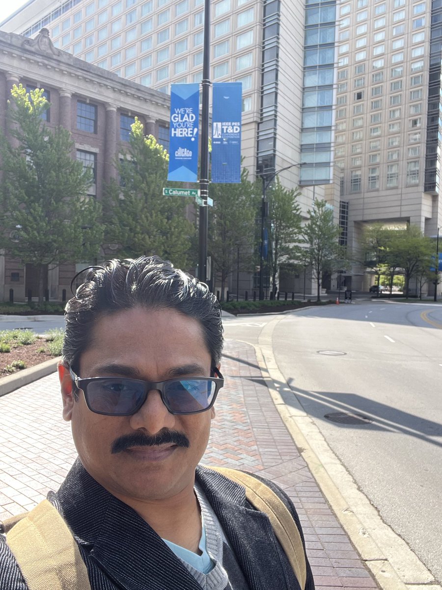 BabuPMohan2's tweet photo. After a delayed flight last night and late check in… here we are.. #ddw #gitwitter
 The excitement stays young forever https://t.co/X0D22VQg2W
