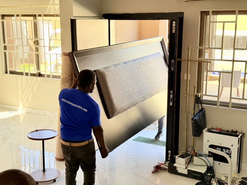 MoveusZambia's tweet image. Move Us Zambia delivers consistent, high quality relocation services for homes and businesses with a focus on care. 
moveuszambia.com
info@moveuszambia.com
+260 211 230692 | +260 97 4549729
#MovingCompany #Movers #Packers #Moves #Removals #Relocation #Zambia #Lusaka