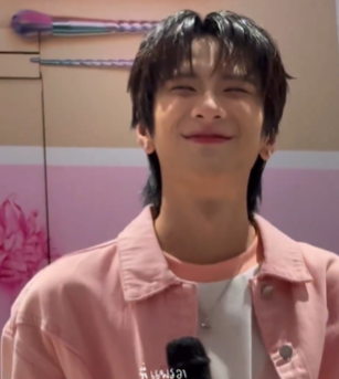 𝑱𝒂𝒂𝒏𝒖જ⁀➴ʚଓ^. .^₎Ⳋ tweet media