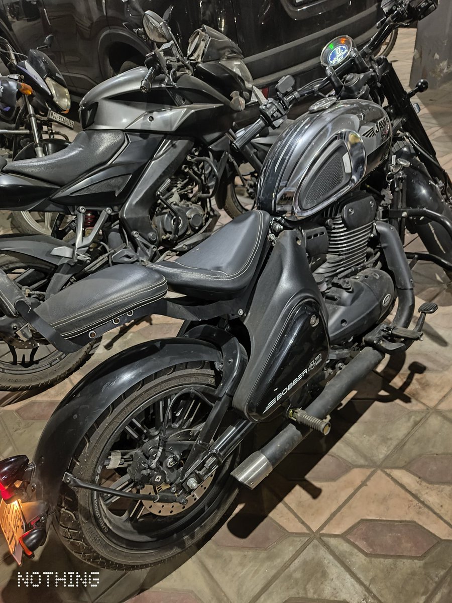 Heart_Ticke_r's tweet image. I recently realized that many Bobber owners are adding aftermarket pillion seats, which causes the tire to hit the chassis on big bumps due to suspension clearance issues. 🛠️⚠️
Requesting you to launch a factory-fitted twin-seat Bobber variant.  @jawamotorcycles @jawabobber #jawa