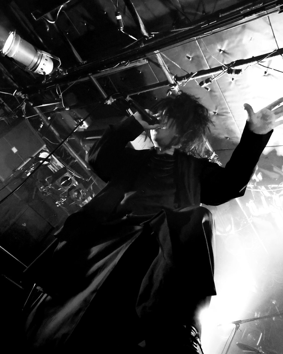 HEROINE_official tweet media