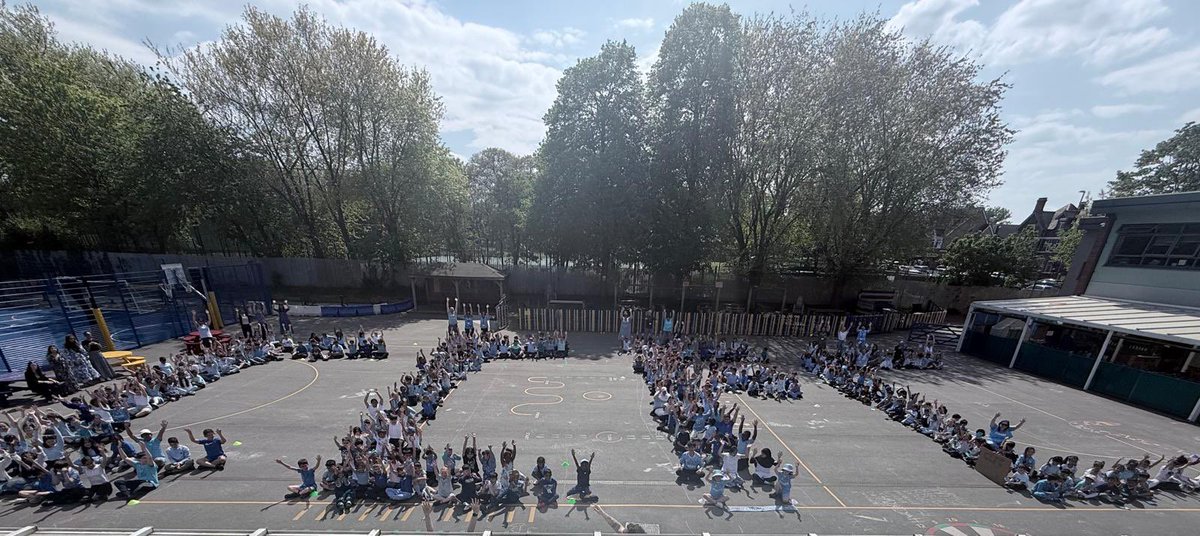 Edgewick Community Primary School tweet media