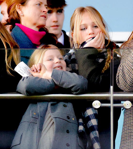 royalchildren_'s tweet photo. Isla Phillips and Lena Tindall attend the New Year's Day Racing Meet, at Cheltenham Racecourse in Cheltenham, England 🏇 -January 1st 2026.
.
📷 : Max Mumby/@GettyImages
.
#IslaPhillips #LenaTindall https://t.co/NHgOQMlSDL