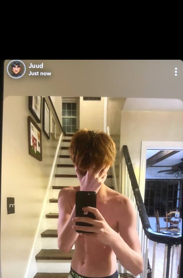 SocenBaits tweet media