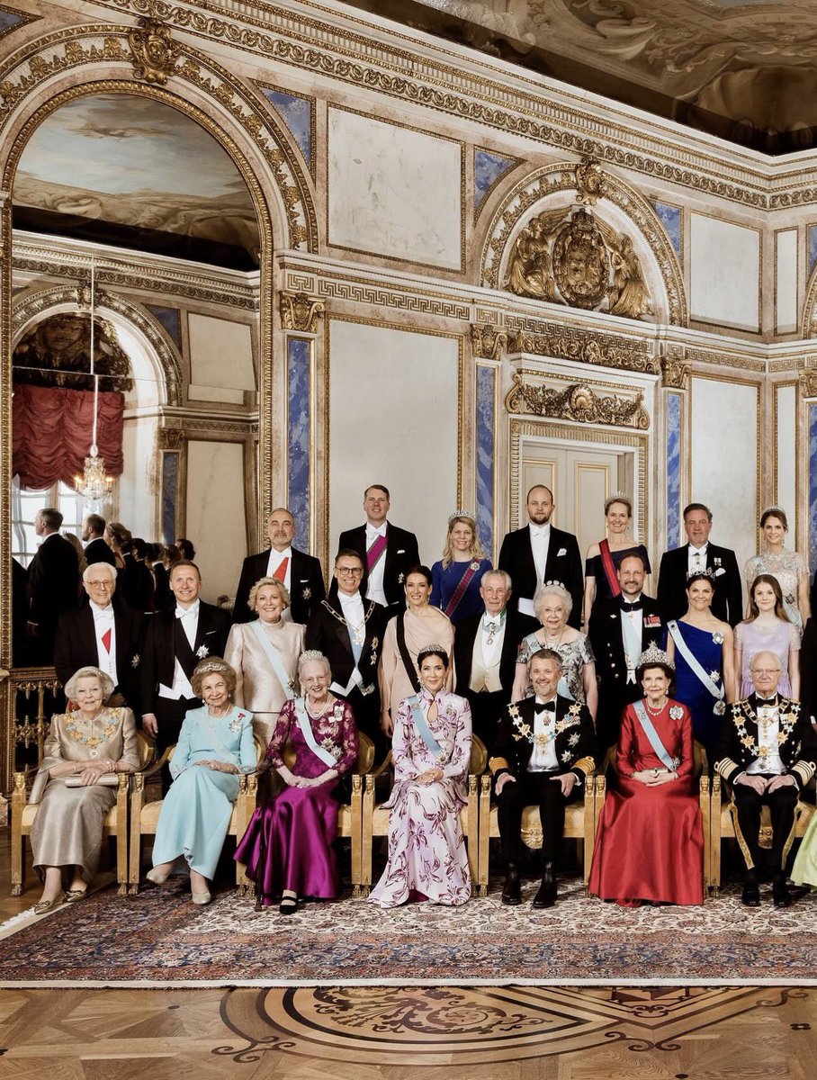 Royal News Network tweet media