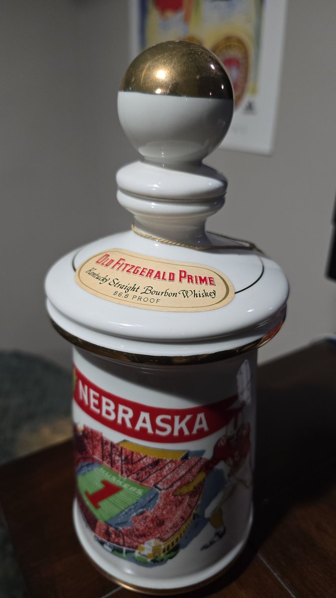 KnowltonJory's tweet photo. @GabrielCStovall Stitzel-Weller had one for 1970 team as well.  My cousin gifted this to me for my bar. My Uncle bought it and drank it. Lucky guy. Lol https://t.co/rzkQzyyHJw