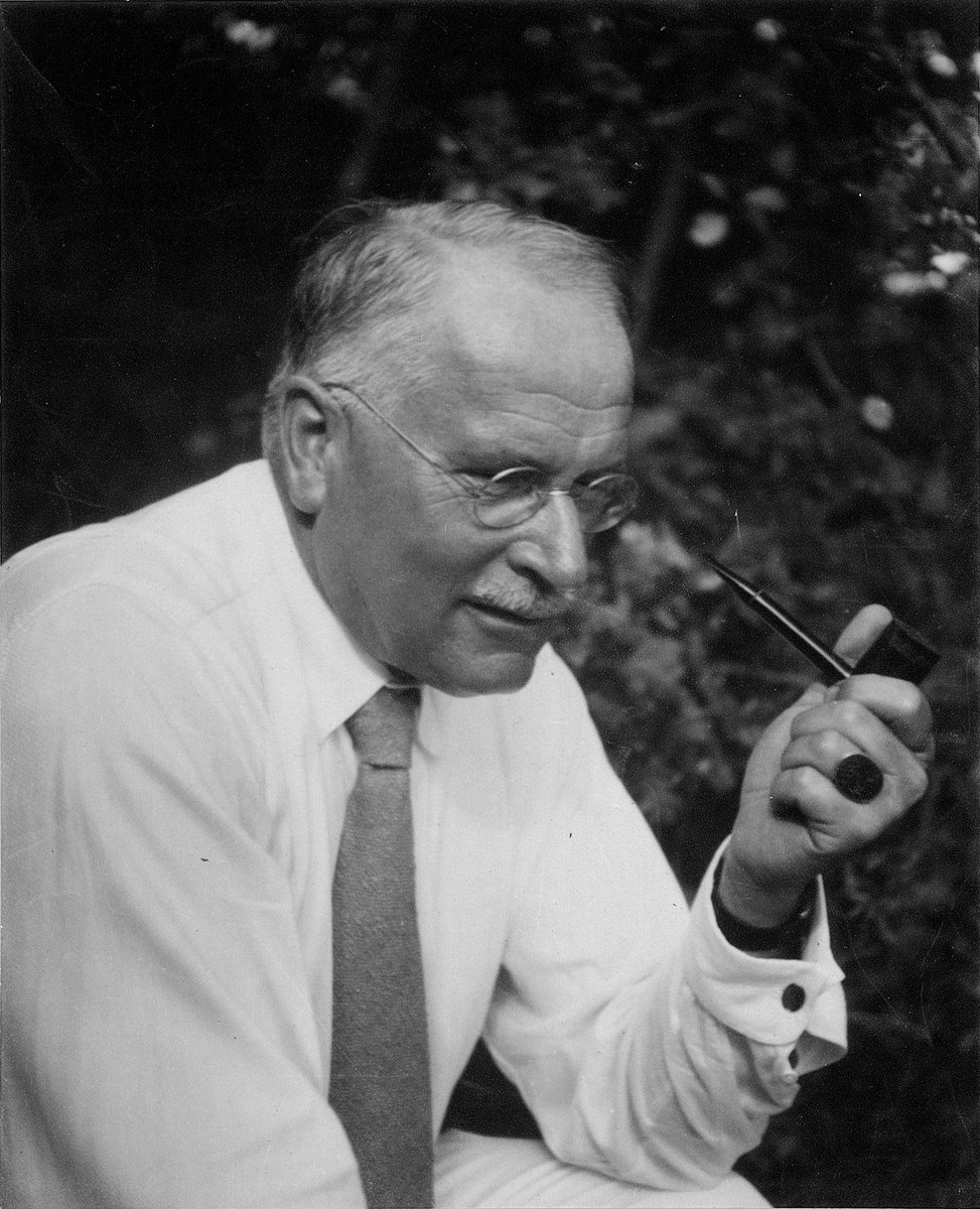 Naturalphilosy's tweet photo. “The greatest burden a child must bear is the unlived life of its parents.”

— Carl Jung https://t.co/jTQtCTmgLI